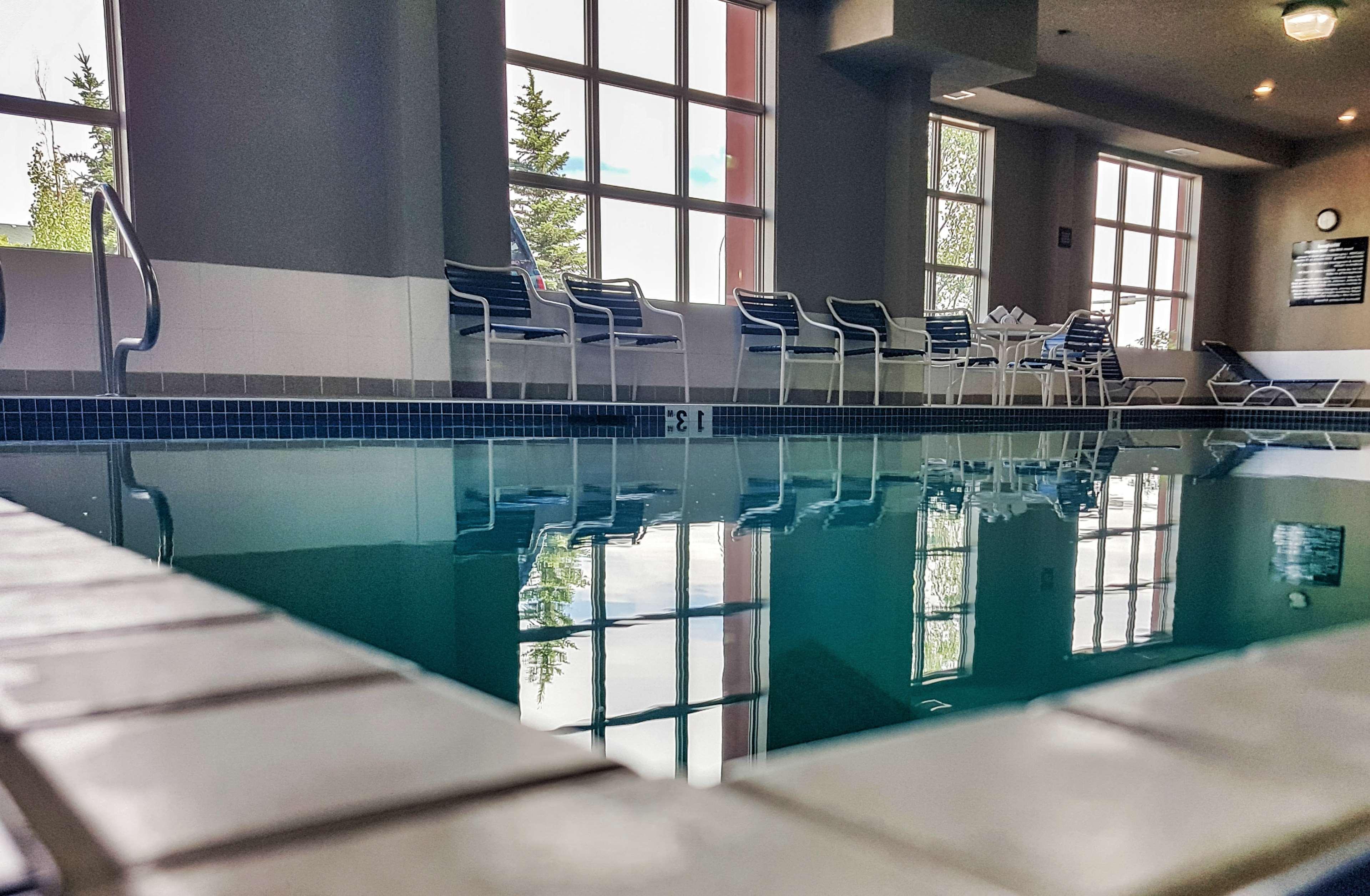 Hampton Inn & Suites By Hilton Edmonton International Airport Ледюк Екстер'єр фото