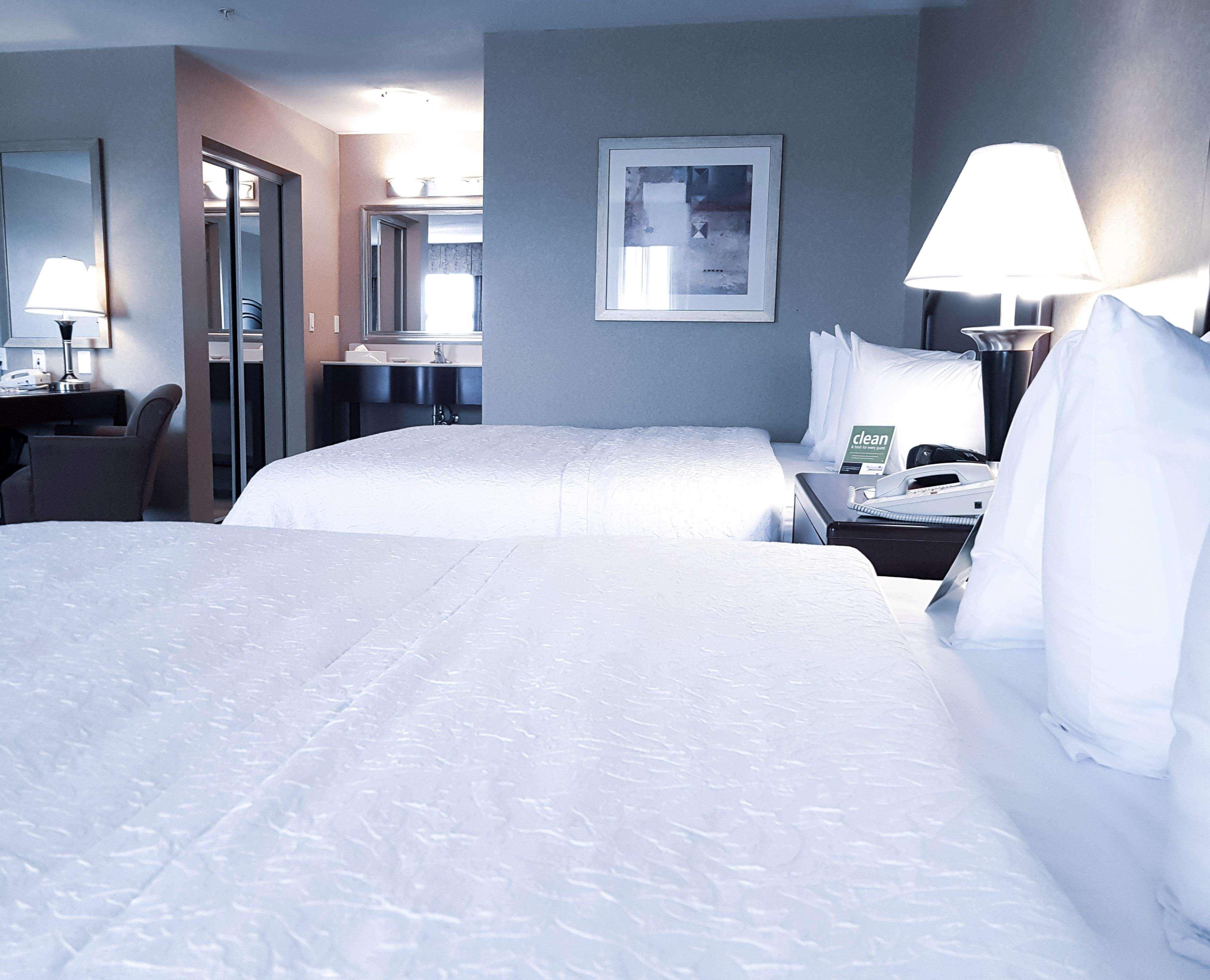 Hampton Inn & Suites By Hilton Edmonton International Airport Ледюк Екстер'єр фото